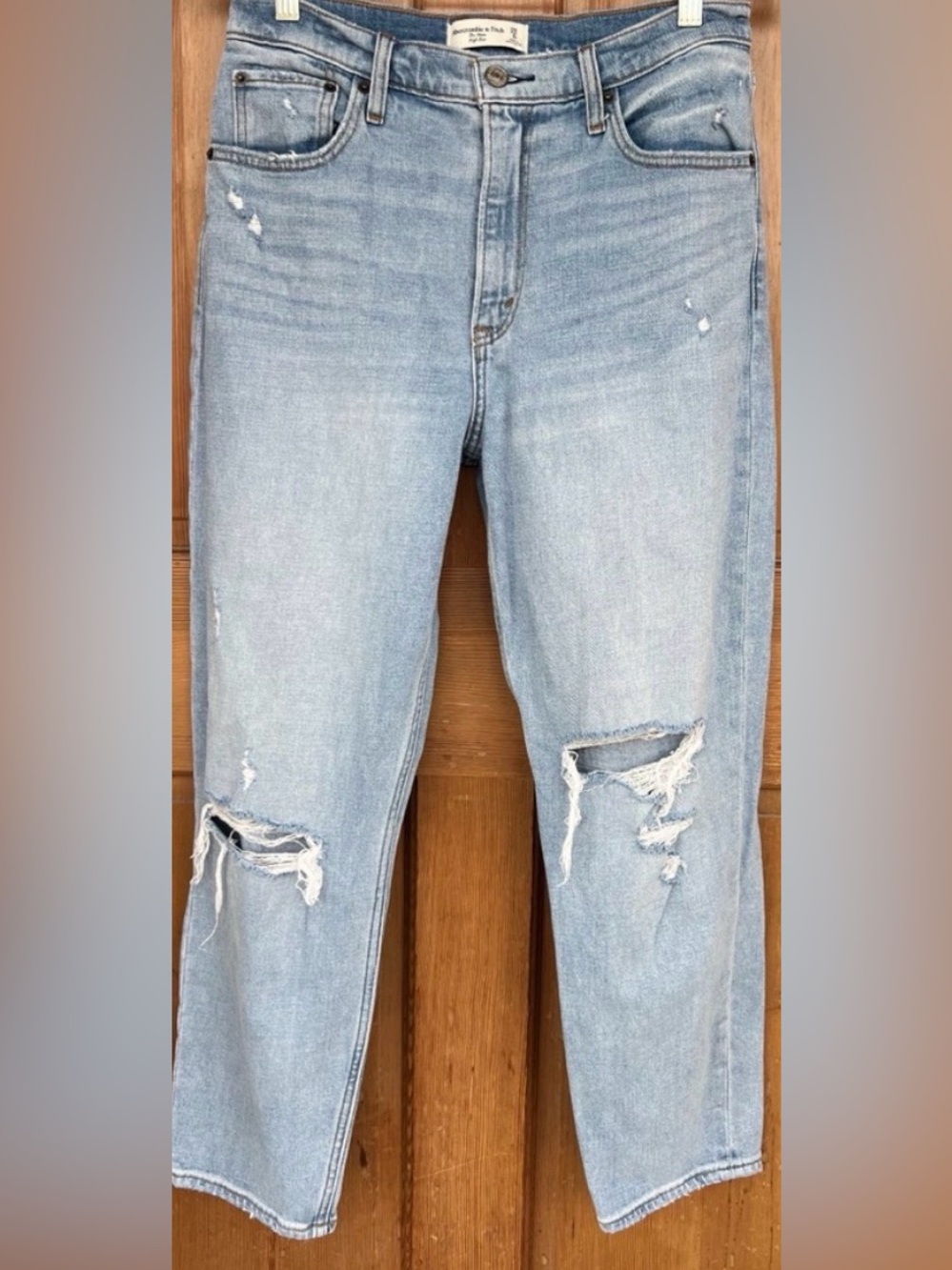 Abercrombie & Fitch The Mom High Rise Distressed Jeans 29/8